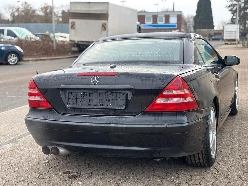 Gebraucht Mercedes SLK320 218 PS (160 kW) 2001 Schwarz Cabrio