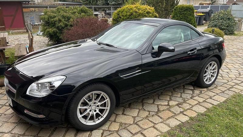 Gebraucht Mercedes SLK200 184 PS (135 kW) 2013 Schwarz Cabrio