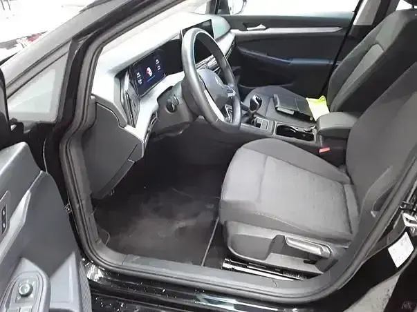 Gebraucht VW Golf VIII Life 116 PS (85 kW) 2025 Schwarz Limousine