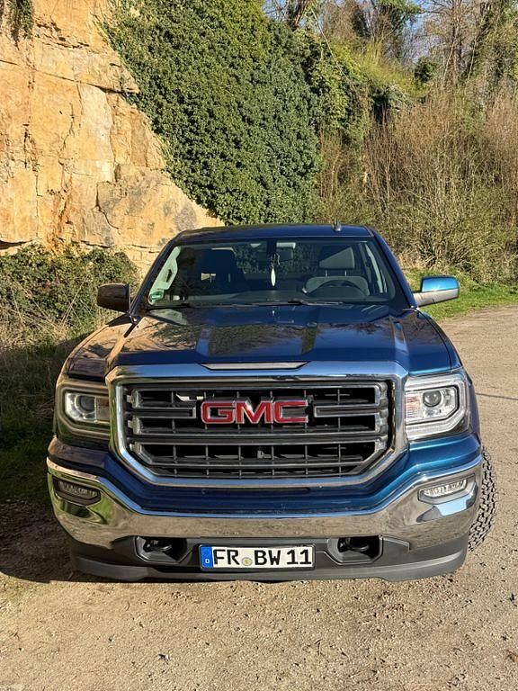 Second-hand GMC Sierra 360 CP (264 kW) 2017 Albastru Pickup