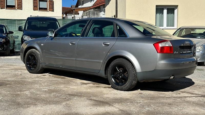 Gebraucht Audi A4 131 PS (96 kW) 2002 Grau Limousine