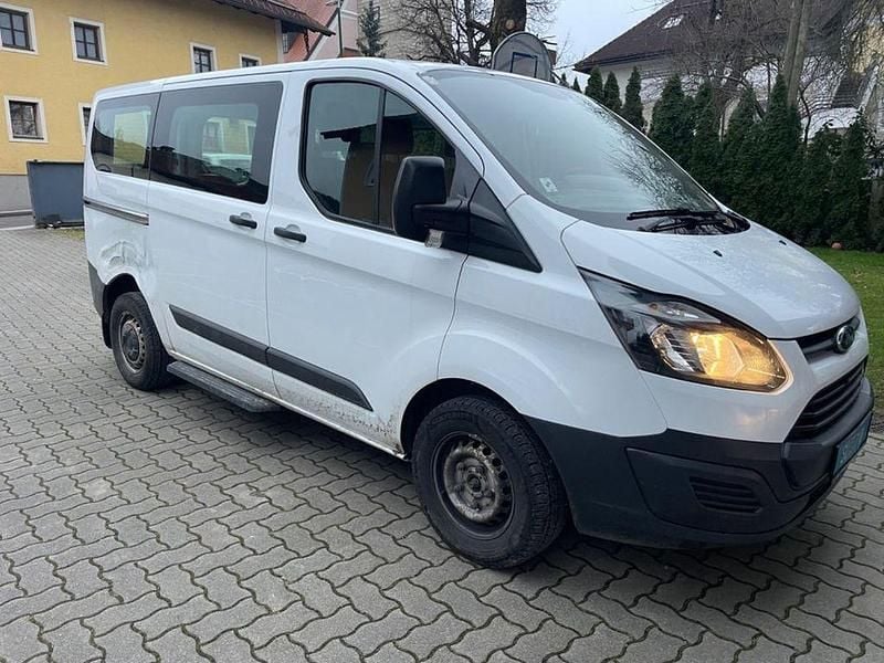Weiß Gebraucht 2015 Ford Transit Kombi | 5.450 € - Bild 1/4