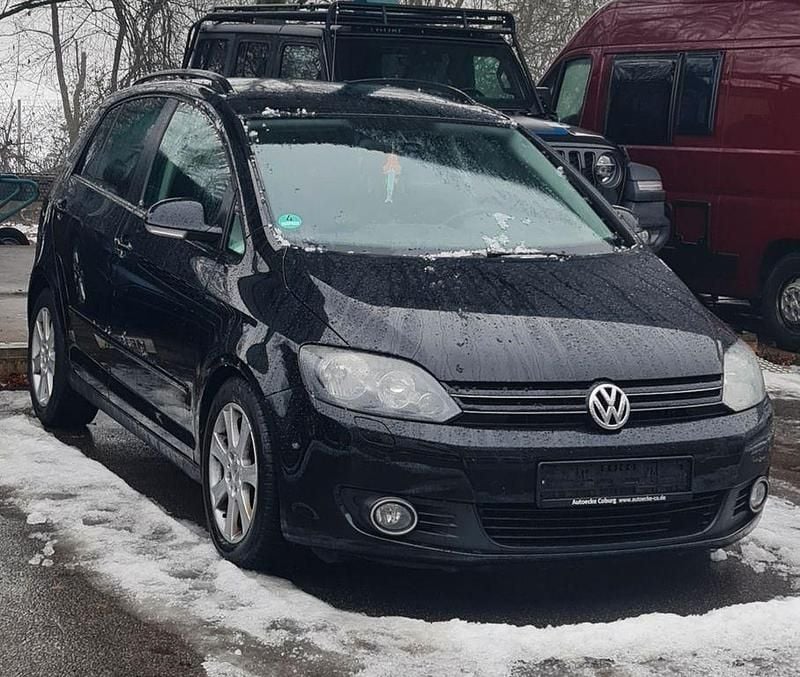 Schwarz Gebraucht 2010 VW Golf Plus Cross Team Van / Kleinbus | 3.200 € (Guter Preis) - Bild 1/4