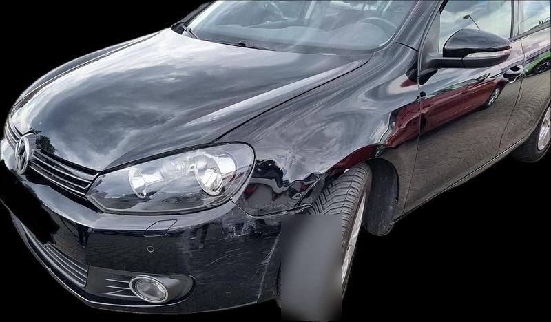 Schwarz Gebraucht 2010 VW Golf VI Limousine | 2.000 € (Superpreis) - Bild 1/4