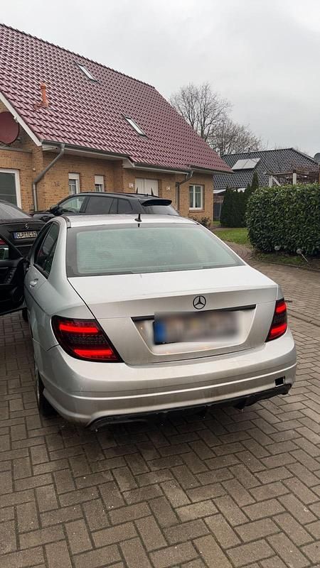 Gebraucht Mercedes C200 AMG 136 PS (100 kW) 2009 Grau Limousine