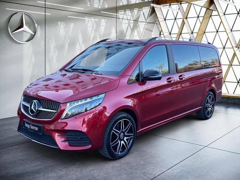 Gebraucht Mercedes V250 AMG 190 PS (139 kW) 2023 Hyazinthrot metallic Van / Kleinbus
