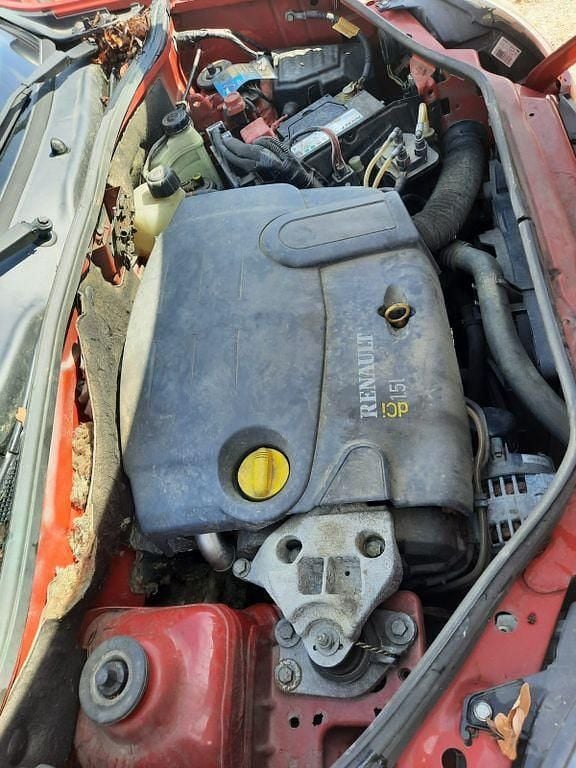 Gebraucht Renault Kangoo 82 PS (60 kW) 2005 Rot Van / Kleinbus