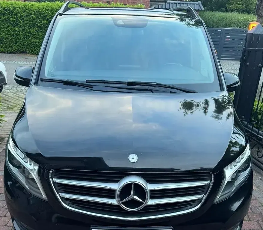 Gebraucht Mercedes V250 Edition 190 PS (139 kW) 2014 Schwarz Van / Kleinbus