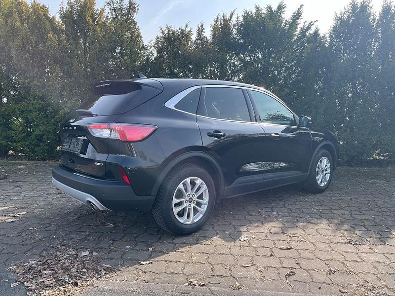 Gebraucht Ford Kuga Titanium 150 PS (110 kW) 2020 Schwarz SUV