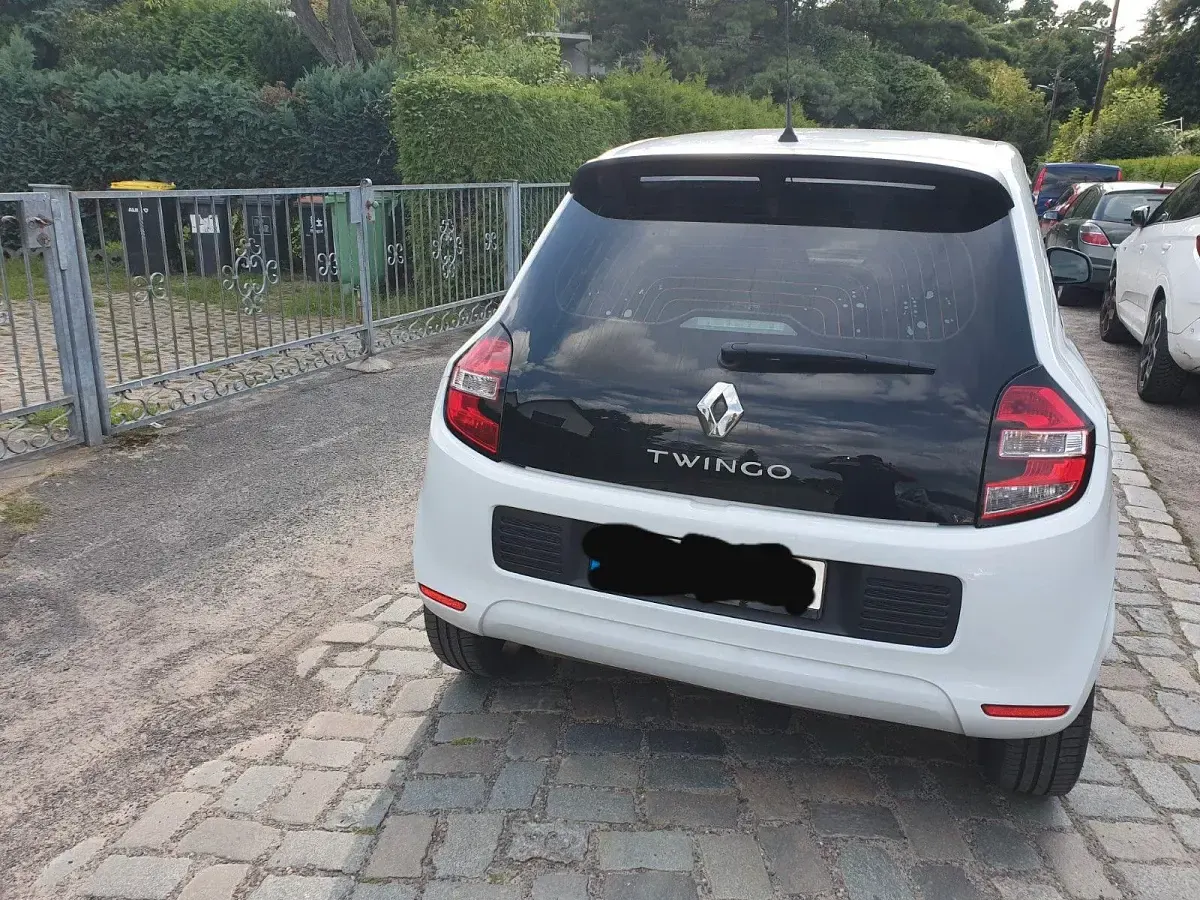 Gebraucht Renault Twingo Life 69 PS (50 kW) 2016 Weiß Kleinwagen