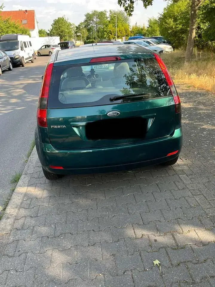 Gebraucht Ford Fiesta Ghia 80 PS (58 kW) 2003 Grün Kleinwagen