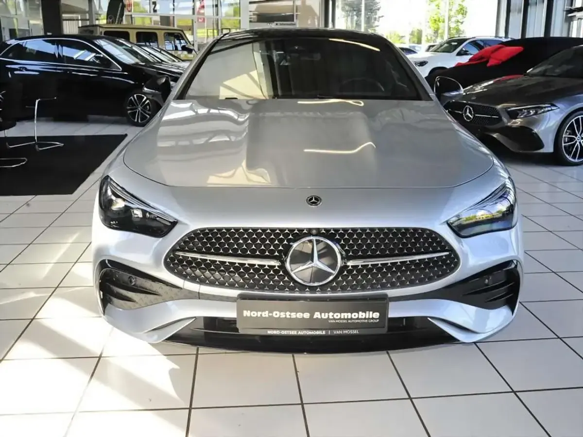 Gebraucht Mercedes CLE200 AMG 204 PS (150 kW) 2025 Hightechsilber metallic Coupé