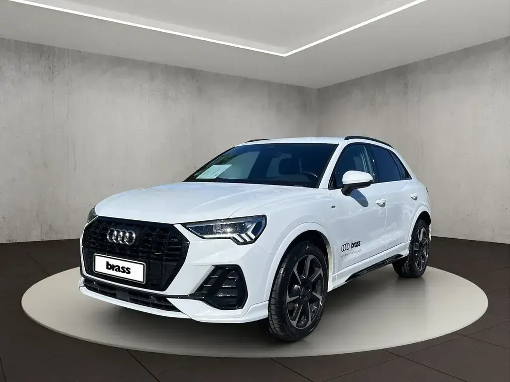 Gebraucht Audi Q3 Ambiente 150 PS (110 kW) 2023 SUV
