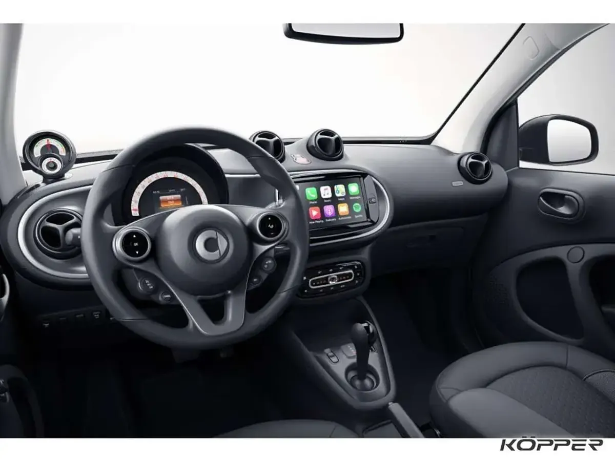Gebraucht Smart ForTwo Coupé Exclusive 60 kW (82 PS) 2024 Carmine red Kleinwagen