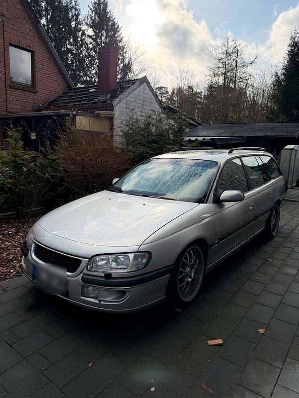 Gebraucht Opel Omega 211 PS (155 kW) 1998 Silber Limousine