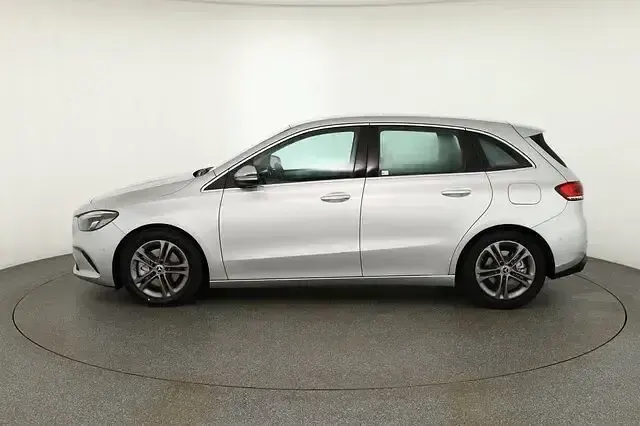 Gebraucht Mercedes B220 Progressive 190 PS (139 kW) 2019 Iridium silber metallic Kleinwagen
