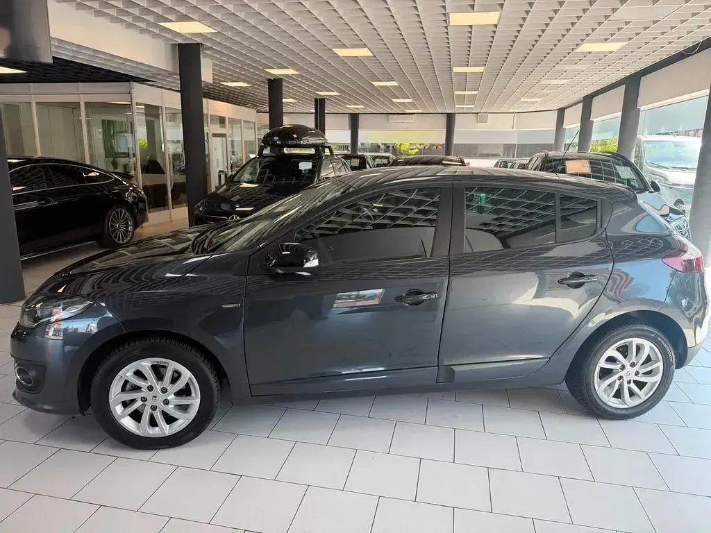 Gebraucht Renault Mégane III LIMITED 116 PS (85 kW) 2015 Grau Limousine