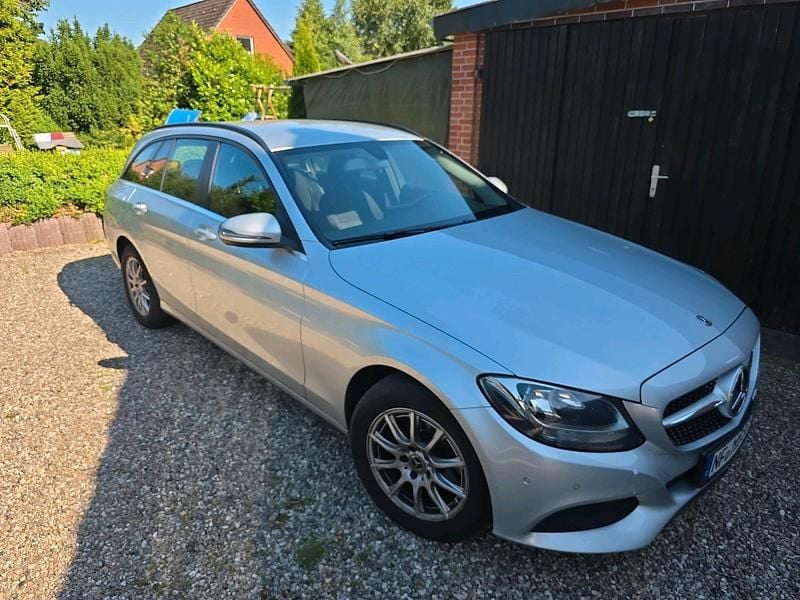 Gebraucht Mercedes C180 116 PS (85 kW) 2017 Silber Kombi