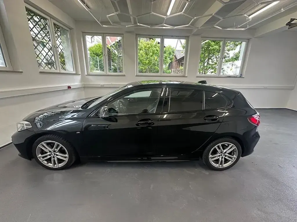 Gebraucht BMW 118 M Sport 150 PS (110 kW) 2020 Schwarz Kleinwagen