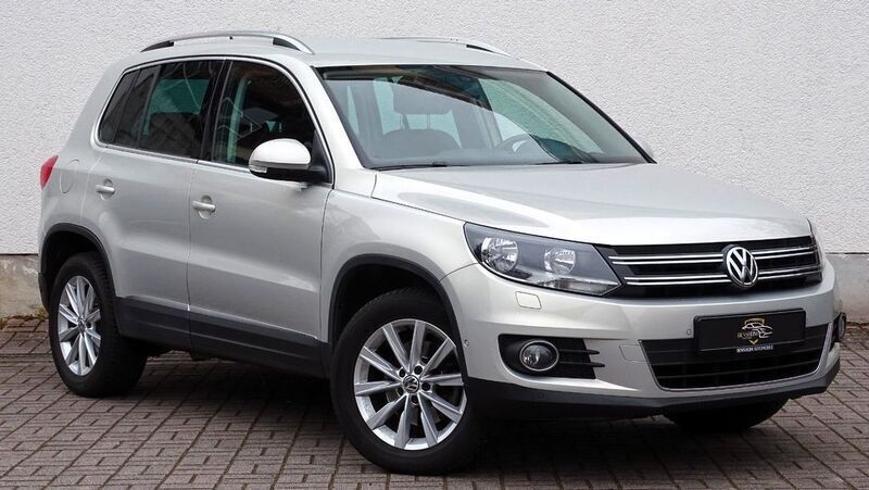 Silber Gebraucht 2013 VW Tiguan Sportline SUV | 15.490 € (Fairer Preis) - Bild 1/4