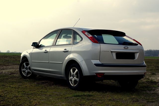 Gebraucht Ford Focus 101 PS (74 kW) 2007 Silber metallic Limousine