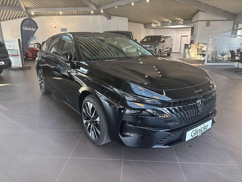 Neu Peugeot 308 SW Allure 145 PS (106 kW) 2026 Schwarz Kombi