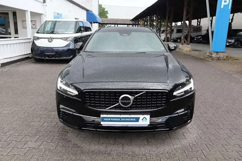 Gebraucht Volvo V90 Plus 310 PS (228 kW) 2022 Black solid stone Kombi