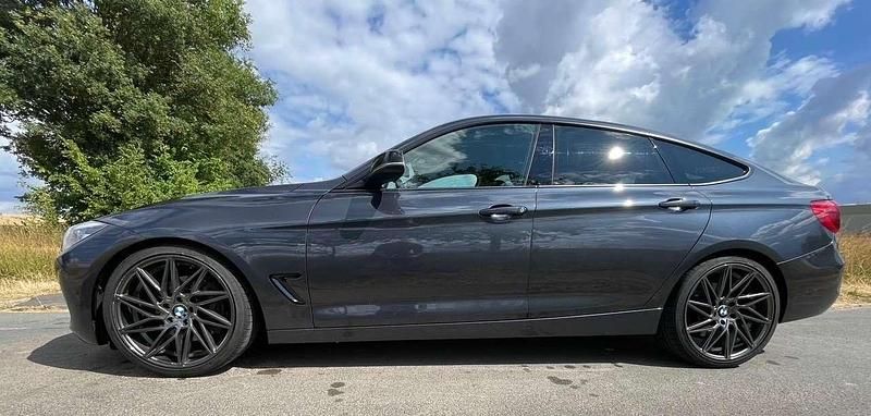 Grau Gebraucht 2017 BMW 340 Gran Turismo Limousine | 29.500 € (Fairer Preis) - Bild 1/4