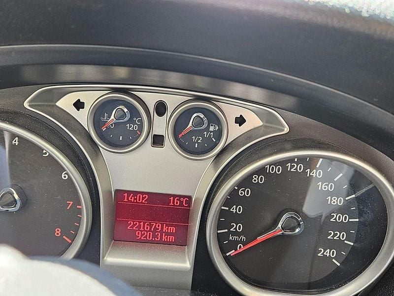 Second-hand Ford Focus Style 145 CP (106 kW) 2008 Gri Break