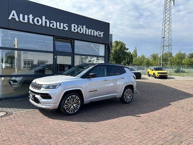 Gebraucht Jeep Compass 241 PS (177 kW) 2022 Silber SUV