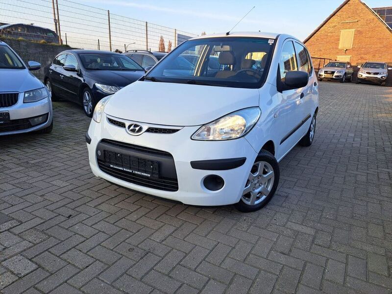Weiß Gebraucht 2008 Hyundai i10 Classic Kleinwagen | 2.290 € (Fairer Preis) - Bild 1/4