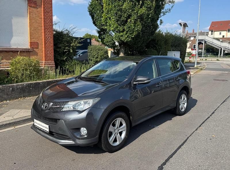 Grau Gebraucht 2013 Toyota RAV4 Life SUV | 11.450 € (Fairer Preis) - Bild 1/4