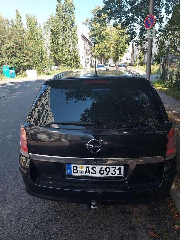 Gebraucht Opel Astra Edition+ 140 PS (102 kW) 2006 Kombi