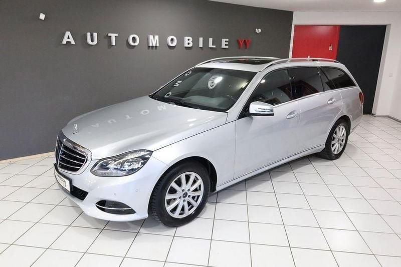 Gebraucht Mercedes E220 Elegance 170 PS (125 kW) 2015 Silber Limousine
