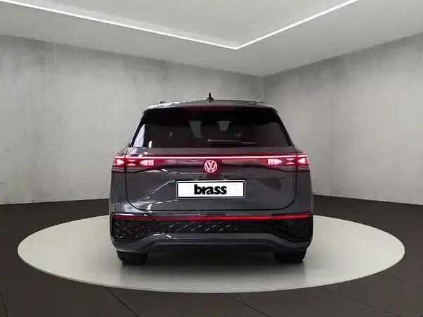 Neu VW Tayron 193 PS (141 kW) 2026 Delfingrau metallic SUV