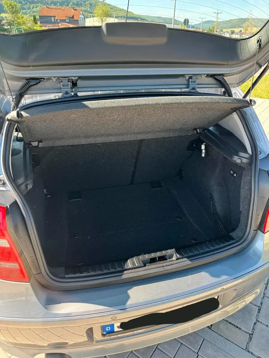 Gebraucht BMW 116 116 PS (85 kW) 2010 Grau Kleinwagen