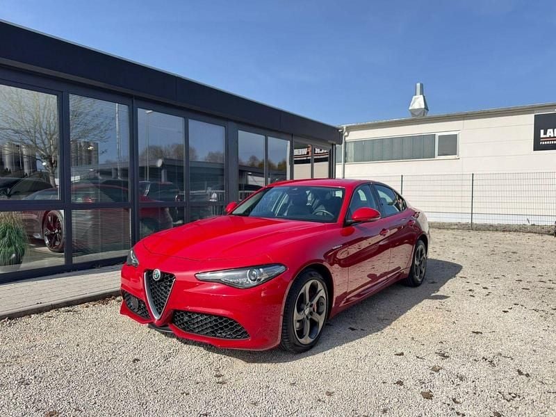 Gebraucht Alfa Romeo Giulia Veloce 280 PS (205 kW) 2017 Rot Limousine