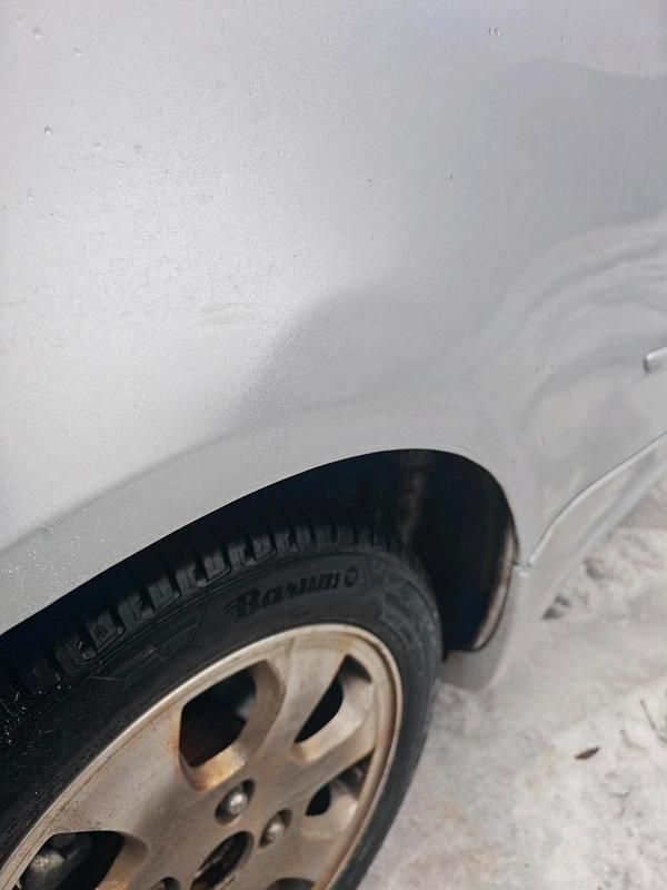 Gebraucht Mitsubishi Colt 95 PS (69 kW) 2005 Silber Kleinwagen