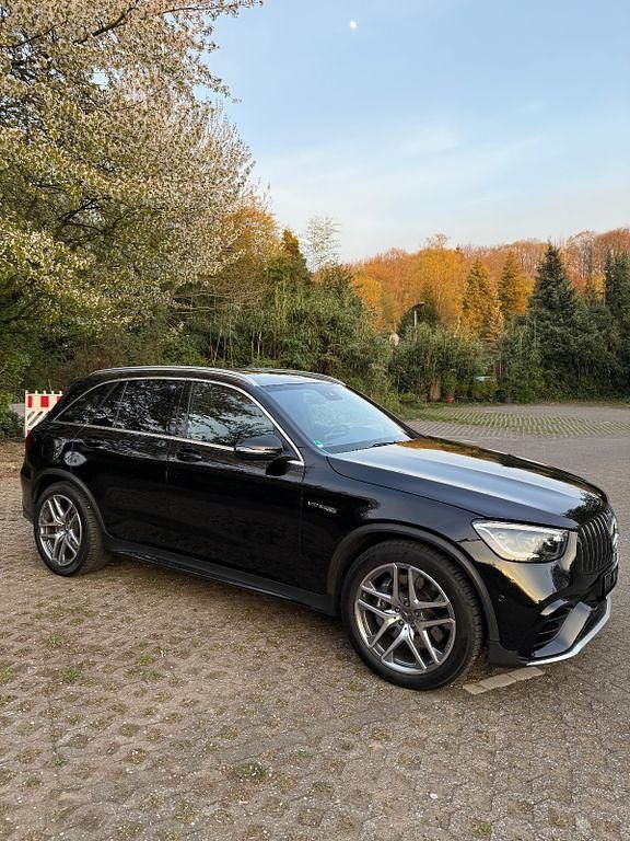 Schwarz Gebraucht 2021 Mercedes GLC63 AMG AMG SUV | 59.900 € (Guter Preis) - Bild 1/4