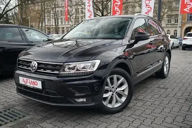 Gebraucht VW Tiguan Sound 125 PS (91 kW) 2017 Schwarz SUV