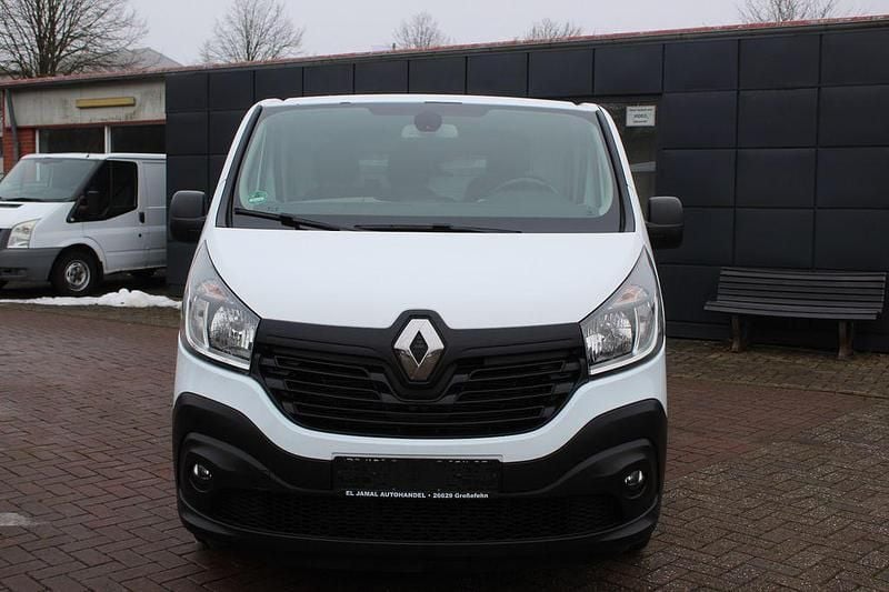 Gebraucht Renault Trafic Komfort 120 PS (88 kW) 2015 Weiß Van / Kleinbus