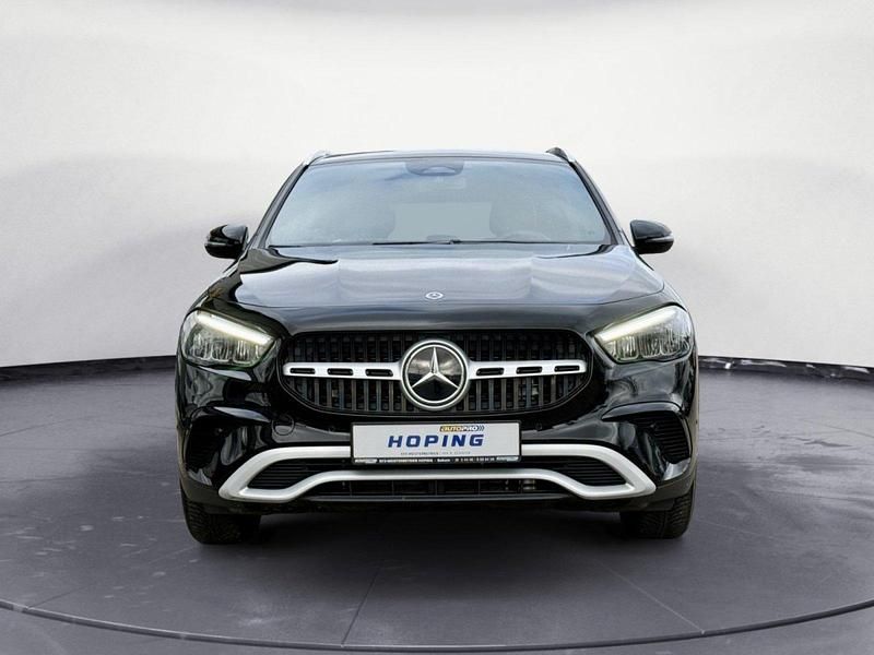 Gebraucht Mercedes GLA200 Advanced 163 PS (119 kW) 2024 Nachtschwarz  unilack SUV