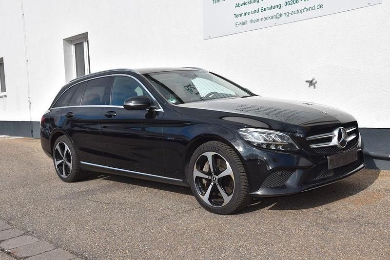Gebraucht Mercedes C300e 211 PS (155 kW) 2020 Schwarz Limousine