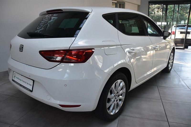Gebraucht Seat Leon Style 110 PS (80 kW) 2015 Weiß Limousine