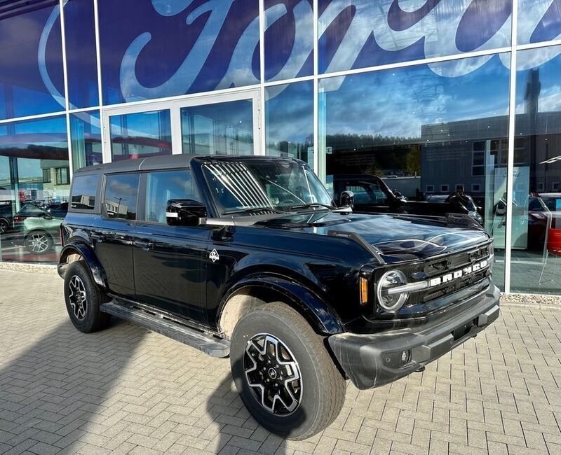 Absolute black metallic schwarz Gebraucht 2023 Ford Bronco SUV | 73.950 € - Bild 1/4