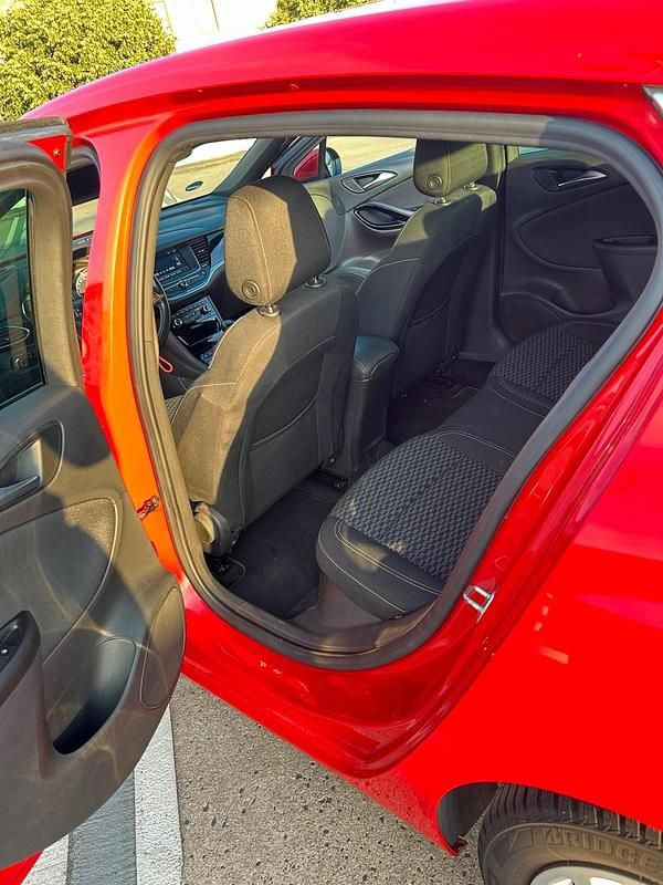 Gebraucht Opel Astra Innovation 150 PS (110 kW) 2017 Rot Limousine