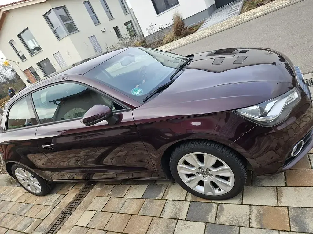 Gebraucht Audi A1 Ambition 122 PS (89 kW) 2011 Violett Kleinwagen