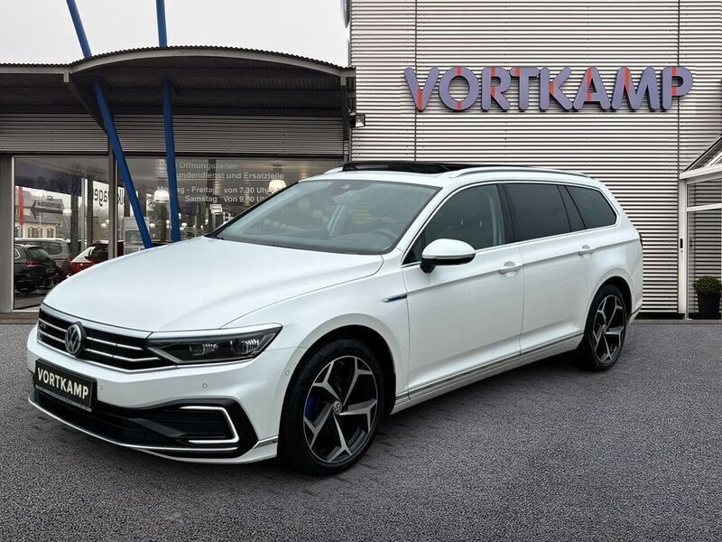 Gebraucht VW Passat GTE 218 PS (160 kW) 2020 Oryxwhite perlmutteffekt Kombi