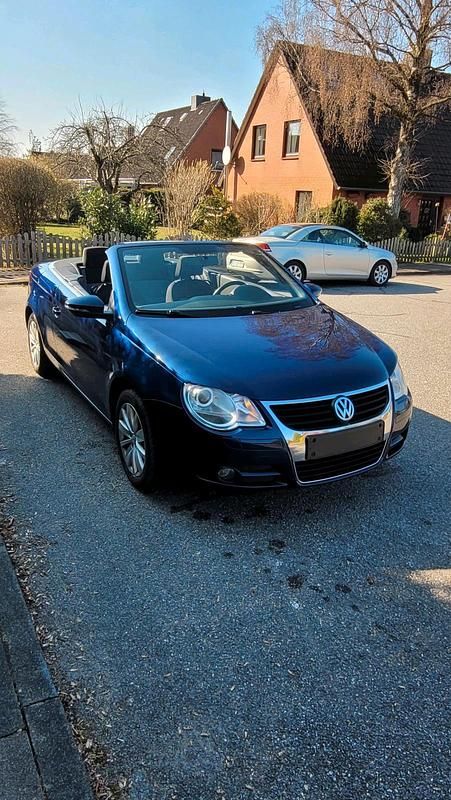 Gebraucht VW Eos 140 PS (102 kW) 2010 Blau Cabrio