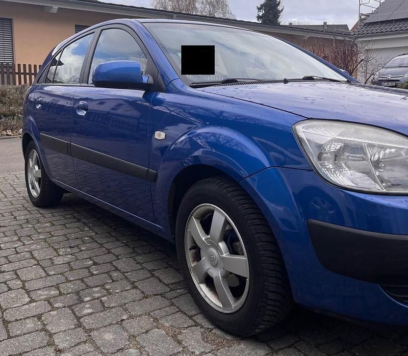 Gebraucht Kia Rio EX 111 PS (81 kW) 2005 Blau Limousine